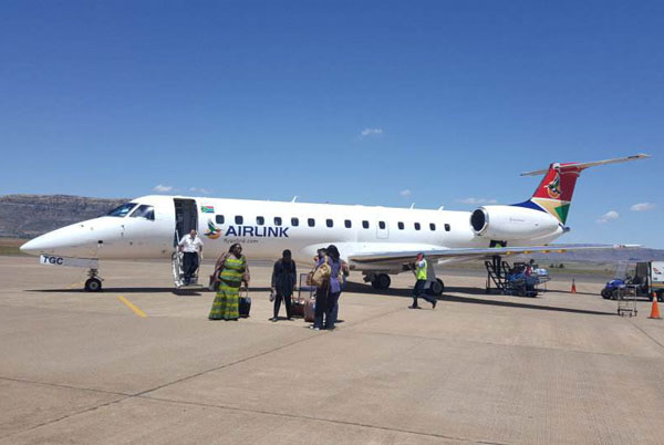 飞机中转能离开机场吗 转机行李要重新托运吗