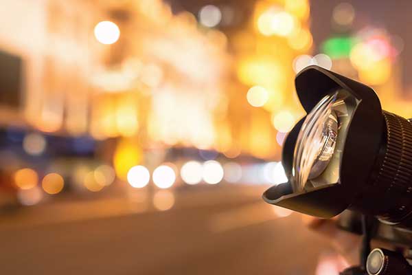 旅游带单反相机还是手机好 去旅行要不要带相机