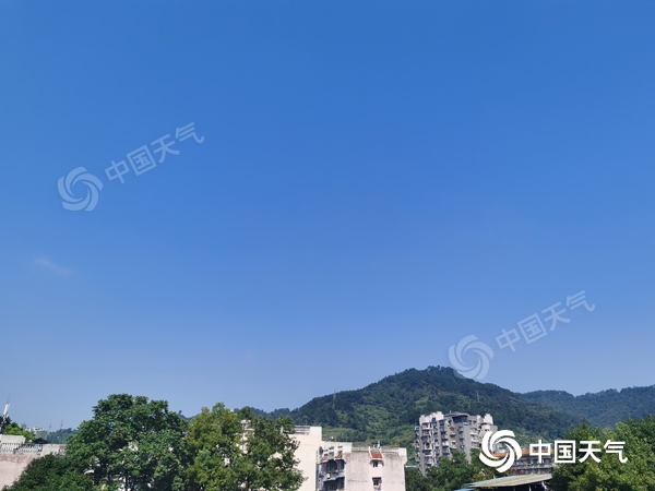 未来三天湖南晴热高温来袭  公众需注意防暑降温