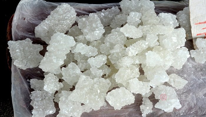 冰糖一天吃多少合适