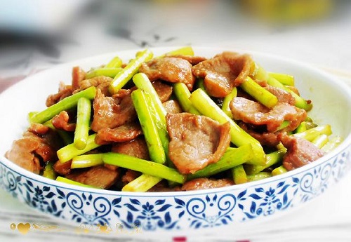 蒜苔炒肉的家常做法 蒜苔炒肉做法窍门
