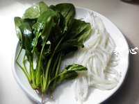 银鱼菠菜汤的做法步骤1
