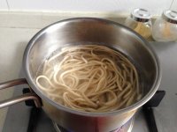 简易福建虾汤面的做法步骤6