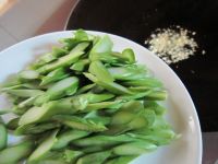 芥兰炒肉片的做法步骤5