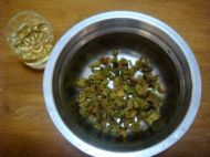 电饭锅版巧克力蛋糕的做法步骤1