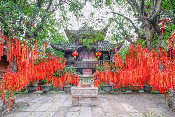 青城山一天能玩完吗 青城山前后山一天够吗