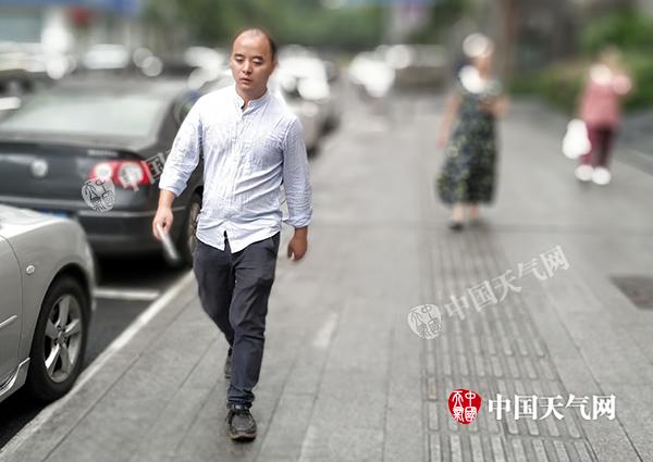 重庆气温狂降近10℃ 未来5天降雨仍将持续