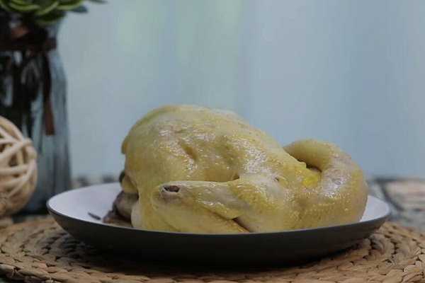 盐焗鸡的正宗做法 盐焗鸡怎么做好吃