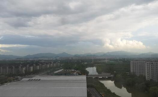 浙江近期仍多阵雨或雷雨 全省大部地区气温30℃以上