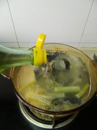 滋补黑鱼汤的做法步骤8