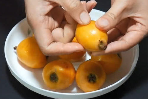 枇杷怎么剥皮快 枇杷剥皮技巧
