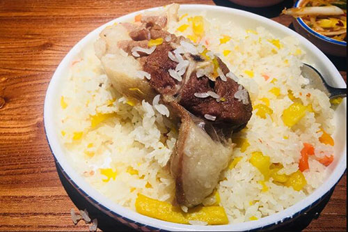 新疆乌鲁木齐手抓饭哪家好吃 乌鲁木齐好吃的手抓饭盘点
