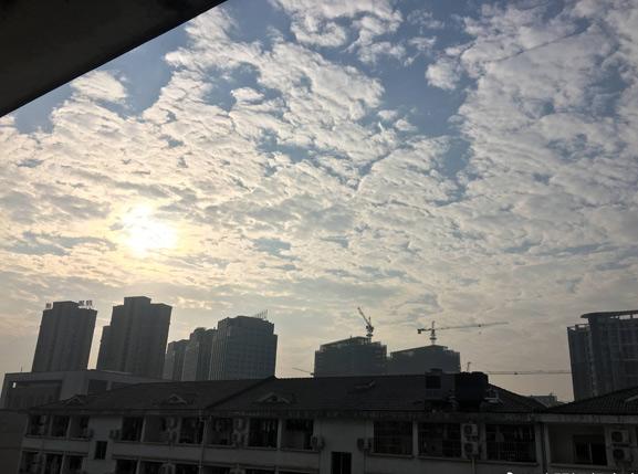 湖南31县市现连阴雨 短暂放晴后阴雨将再度增多增强