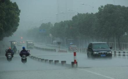 注意啦！海南明起强降雨来袭 周二雨势最强局地特大暴雨