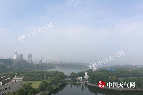 冷空气袭湖北明后天降水降温  武汉累计降幅达15℃