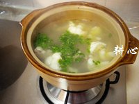 花椰菜虾米排骨汤的做法步骤11