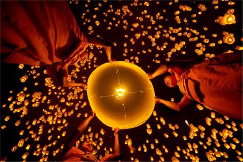 今年跨年不再对着电视