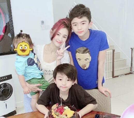 张柏芝点赞王菲照片是怎么回事 张柏芝为什么点赞王菲照片