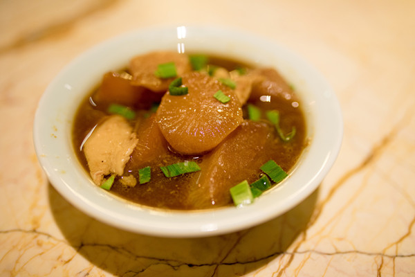 牛肉炖萝卜的做法 牛肉炖萝卜的家常做法