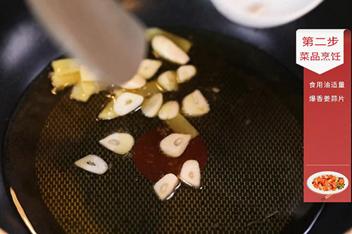 土豆炖豆角的做法 土豆炖豆角怎么炖