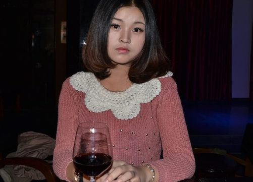女性独自去酒吧被骚扰怎么办
