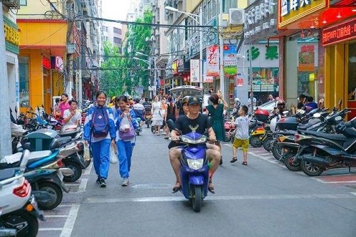 三亚十大特色小吃街排行榜 三亚特色小吃街在哪