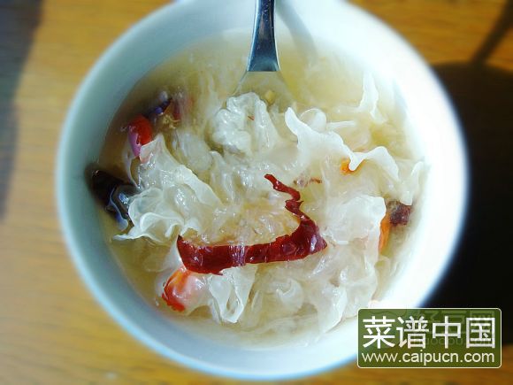 燕窝银耳养颜汤