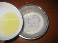 葡萄干桃酥的做法步骤3