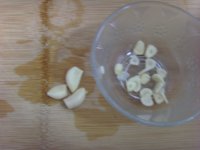 红烧鲶鱼的做法步骤2