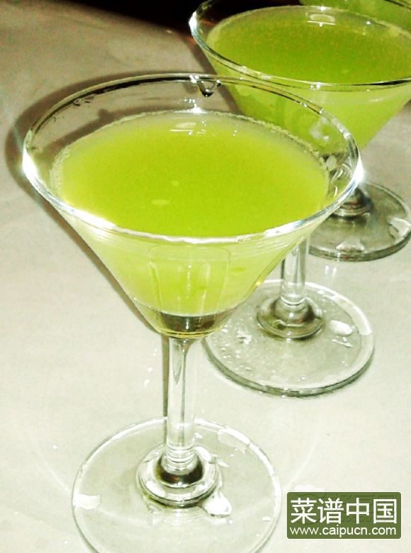 绿色鸡尾酒