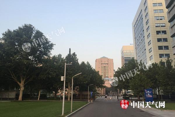 今夜北京大部有降雨 26日冷空气入侵气温骤跌至23℃