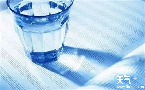 白开水能存放多长时间?隔夜水还能喝吗?