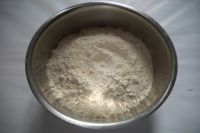 【手工美食】自制热干面的做法步骤1