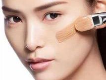 干性皮肤适合用什么散粉