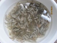 炸淀粉脆虾的做法步骤1