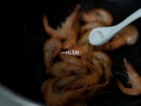 油爆虾的做法步骤5