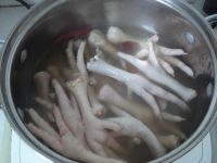 泡椒凤爪的做法步骤3