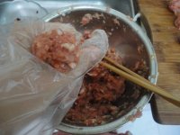 瑞典肉丸拌意面的做法步骤4