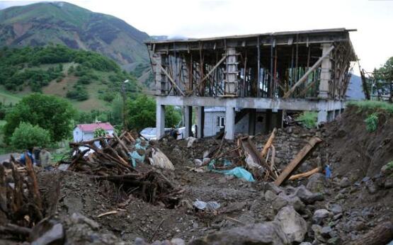 土耳其东部地区发生5.7级地震 1人死亡另有18人受伤