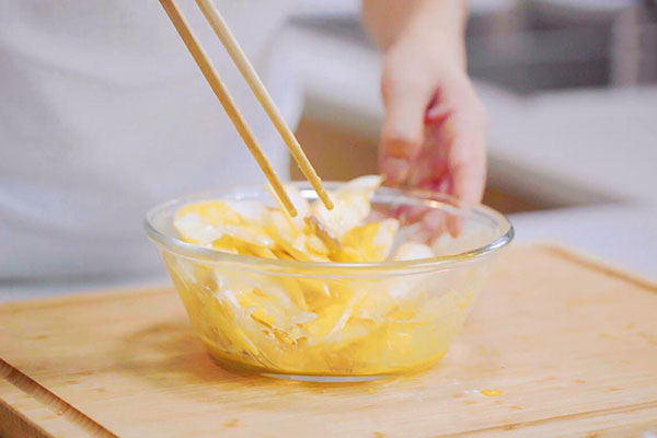 蛋黄杏鲍菇的做法 家常蛋黄杏鲍菇怎么做