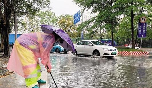 深圳发布暴雨黄色分区预警 本周强降水密集伴有强对流天气