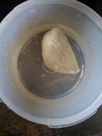 蔓越莓牛奶炖燕窝的做法步骤1