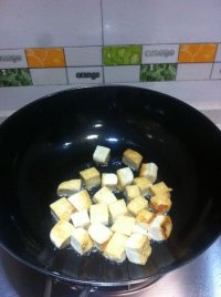 豆腐泥鳅汤的做法步骤4