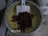 酸奶蔓越莓蛋糕卷的做法步骤7