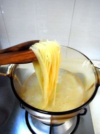 虾仁意粉的做法步骤4