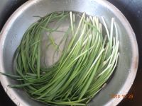 土豆莜面蒸饺的做法步骤3