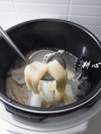天麻竹荪乌鸡汤的做法步骤9