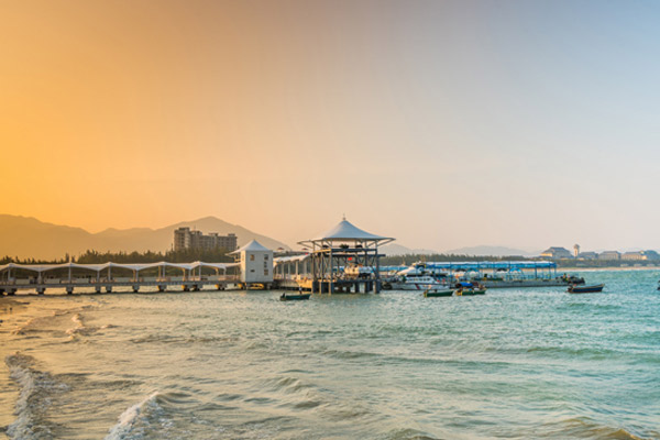 东方夏威夷指的是哪 东方夏威夷指的是哪座城市