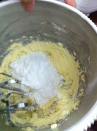 椰丝球的做法步骤4