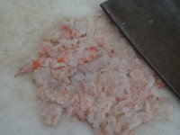 虾仁五香豆皮卷的做法步骤1